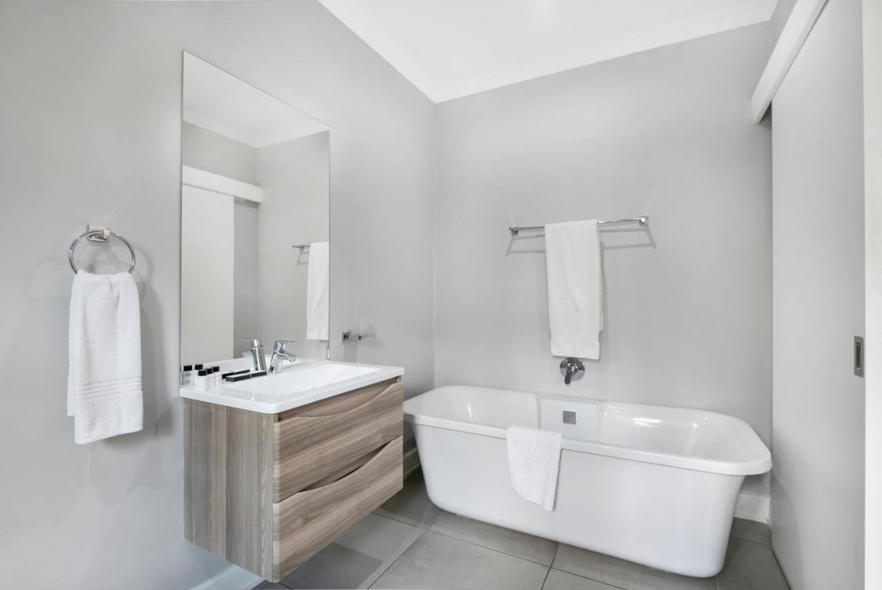 30 On Whites Guesthouse Bloemfontein Eksteriør bilde
