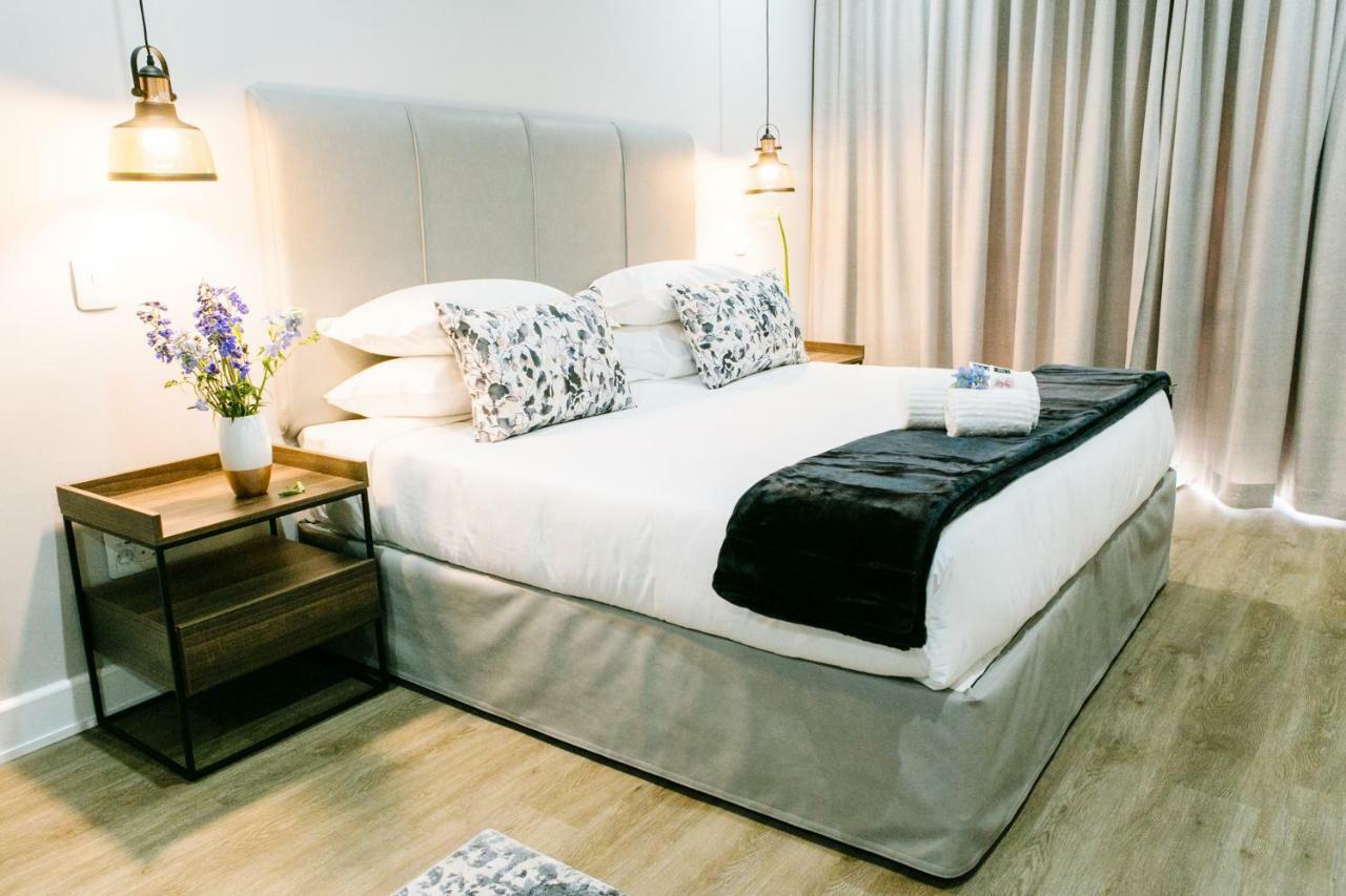 30 On Whites Guesthouse Bloemfontein Eksteriør bilde